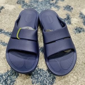 NWT- OOFOS OOahh blue slides